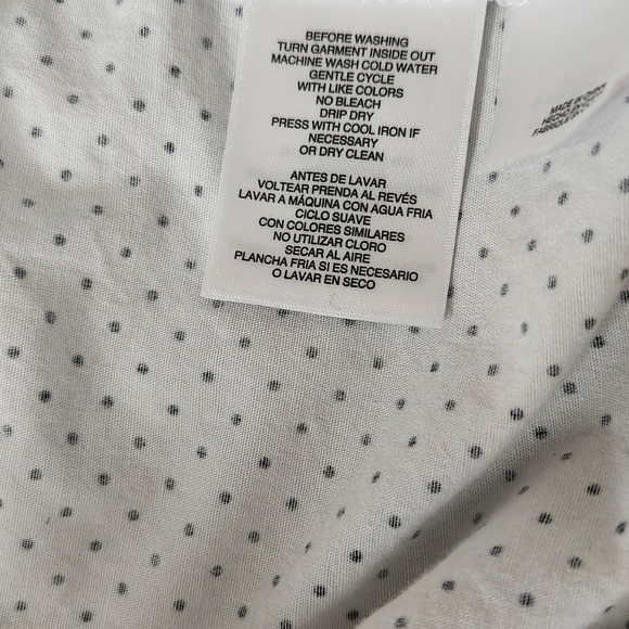 Anne Klein White Poka Dot Casual Button Down Shirt. - Picture 5 of 7